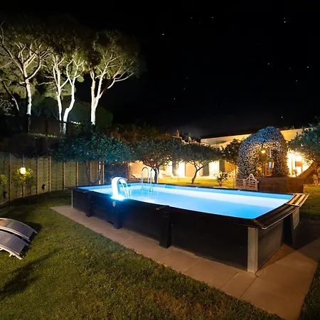 Conchiglia Blu Con Piscina Villa