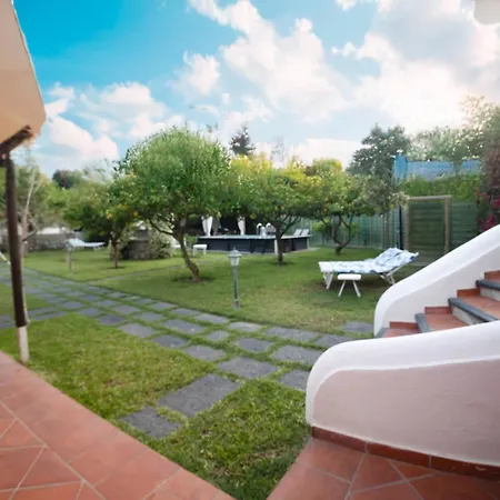 Conchiglia Blu Con Piscina * Forio di Ischia